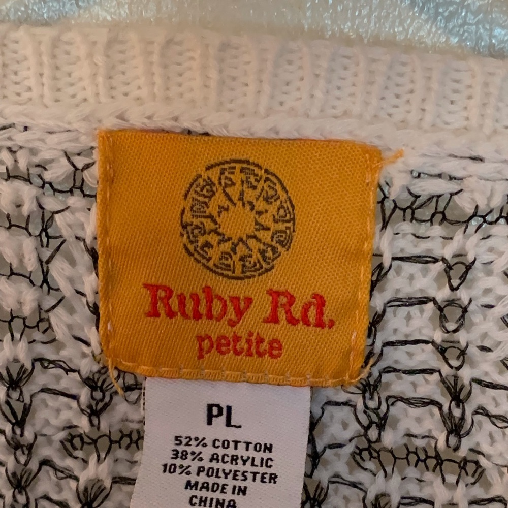Ruby Rd. Pullover Top - Picture 2 of 5